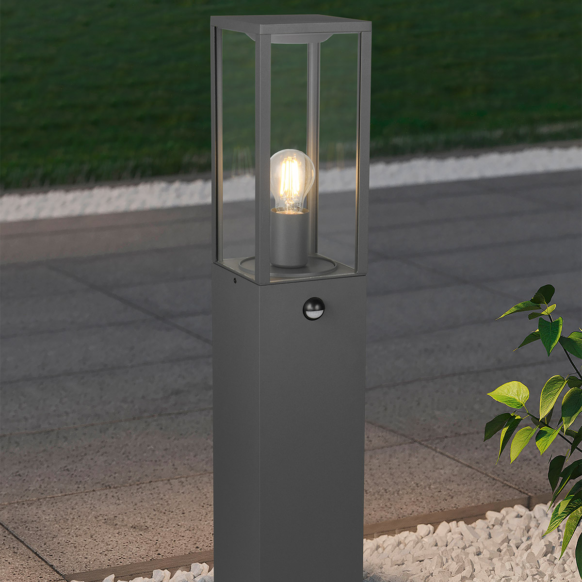 LED Gartenbeleuchtung - Stehleuchte Außenleuchte - Trion Onno - E27 Fassung - Bewegungssensor - Spritzwassergeschützt IP44 - Anthrazit - Aluminium